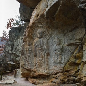 용현리 마래여래삼존상